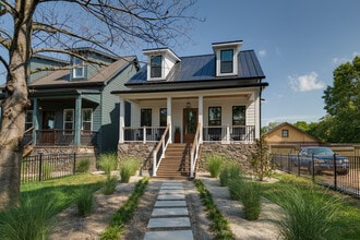 Building Photo - 1801 Cahal Ave