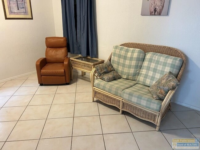 Foto del edificio - 1342 Harbor Island Dr