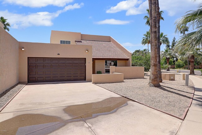 Building Photo - 295 Desert Ave