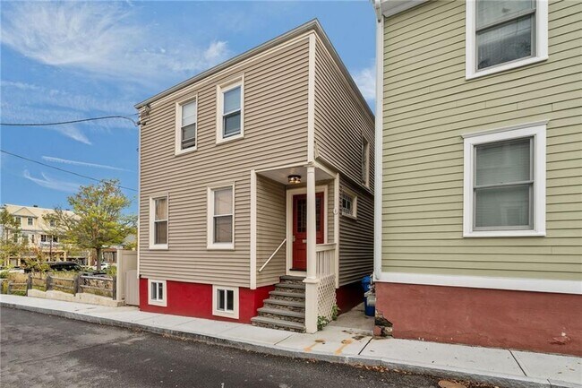 Foto del edificio - 8 Kilburn Ct