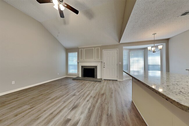 Building Photo - 79 Rockridge Dr