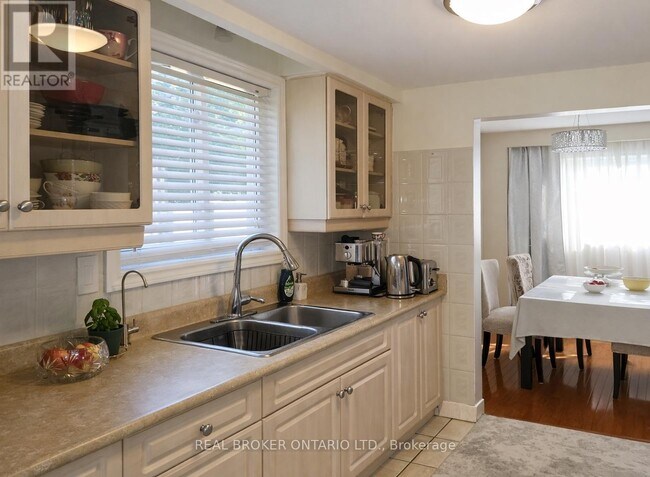 Photo du bâtiment - 3474 Galena Crescent