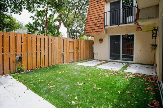 Foto del edificio - 2161 Orange Grove Dr