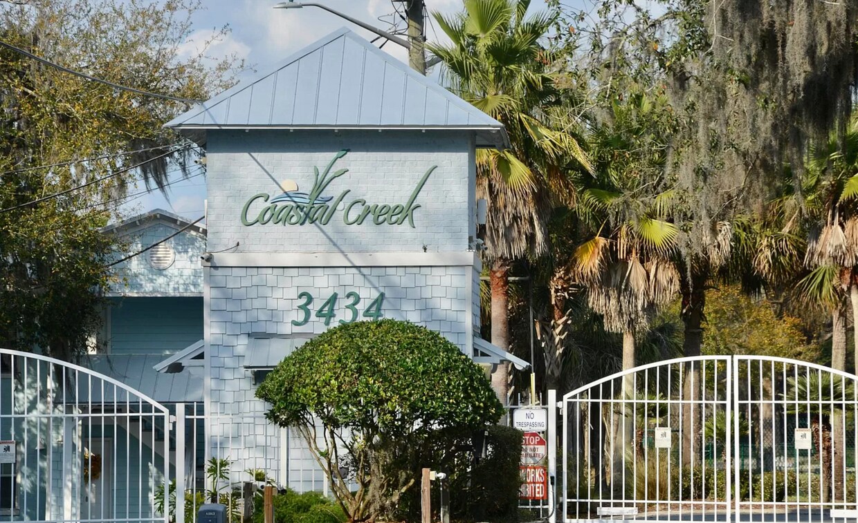 Foto principal - 3434 Blanding Blvd