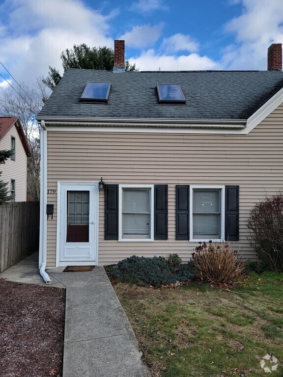 Lonicut Apartments under 2,000 Attleboro, MA 1 Rentals