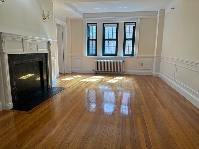 Building Photo - 124 Bowdoin St