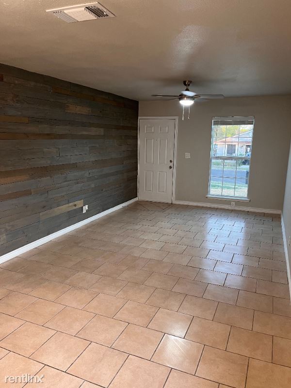 Foto del edificio - 3 br, 1 bath House - 8719 Easy Valley St