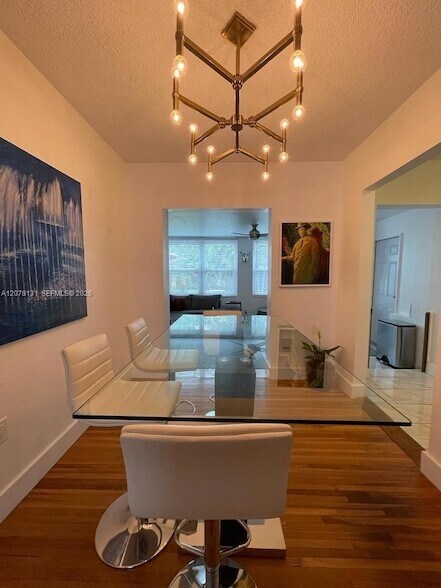 Foto del edificio - 1545 NE 138th St