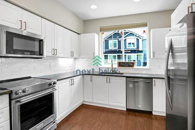 Foto del edificio - "Charming 2-Bed, 2.5-Bath Retreat in Bothell - Spacious 1157 Sq Ft Haven!"