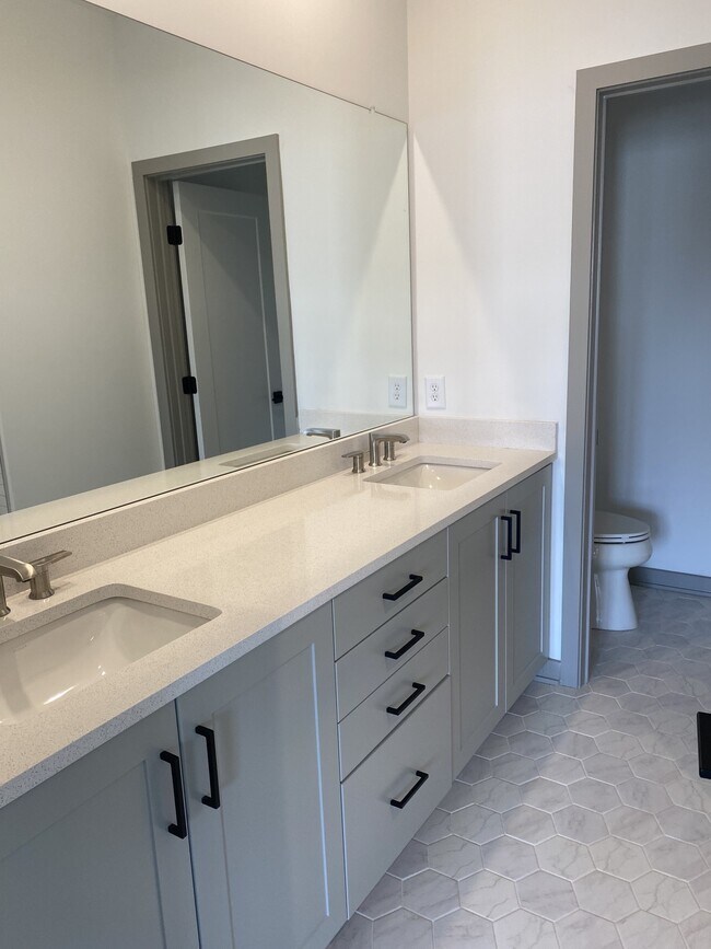 Foto del edificio - 2083 Edison Park Ln