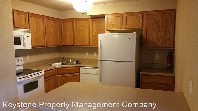 Building Photo - 2 br, 1 bath House - 400 Grandview Court