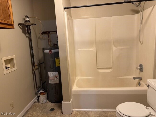 Foto del edificio - 118 8th Dr NE