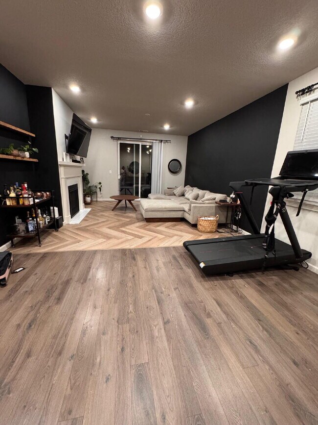 Foto del edificio - Beautiful Cornelius Home on Corner Lot