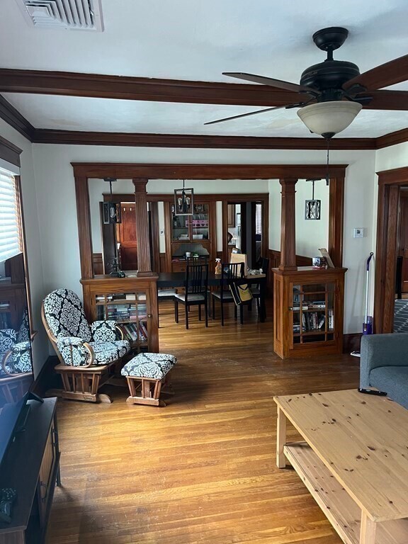 Foto del edificio - 43 Pleasant Hill Ave