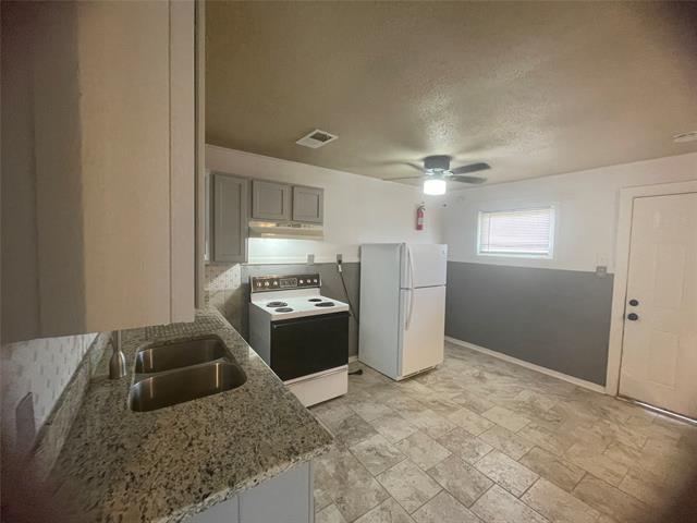 Foto del edificio - 8339 White Settlement Rd