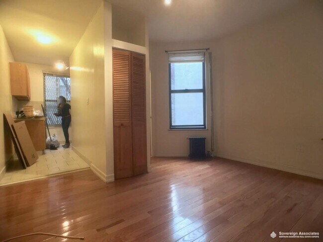 Foto del edificio - 3133 Broadway