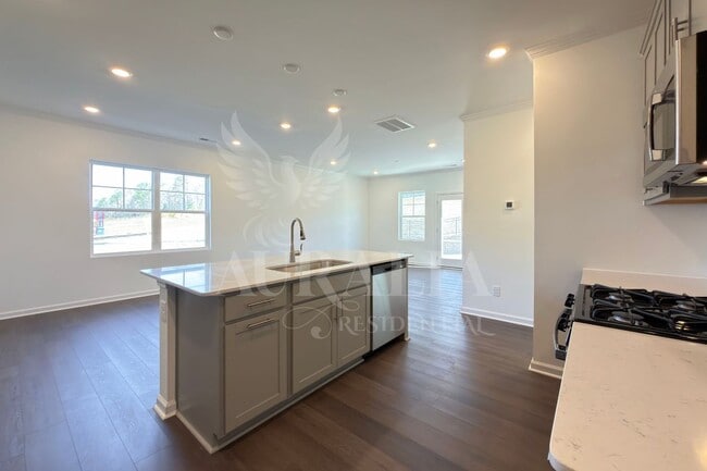 Building Photo - 1036 Red Finch Way