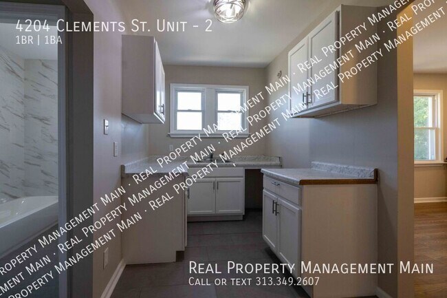 Building Photo - 4204 Clements St