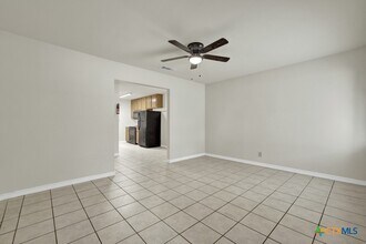 Building Photo - 334 Craddock Ave