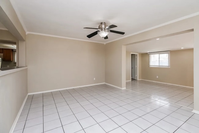 Building Photo - 7643 E Verde Ln