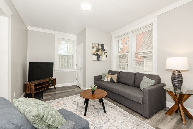 Foto del edificio - 216 Gilman Ave