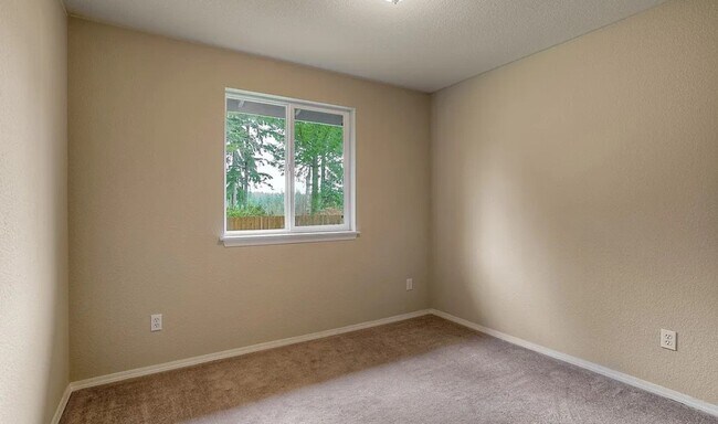 Building Photo - 207 NE Nikki Ln