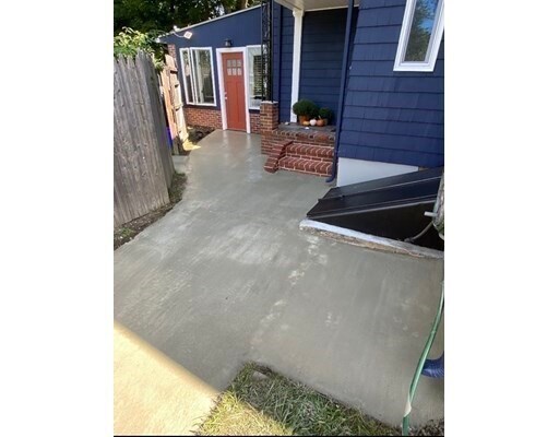 Primary Photo - 79 Converse Ave