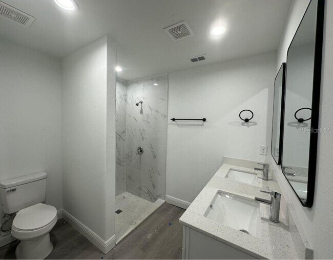 Building Photo - 43 Water Track Loop