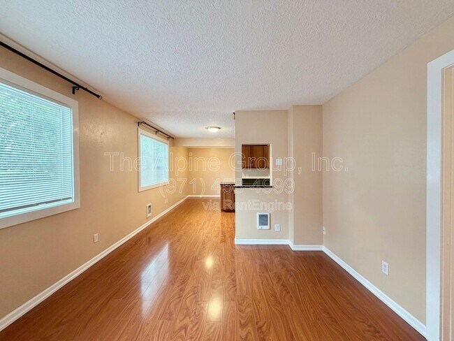 Foto del edificio - 3720 SE 14th Ave