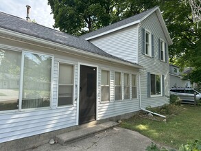 Building Photo - 214 W Church St