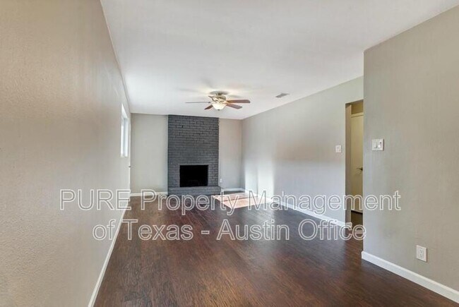 Building Photo - 2607 Parker Ln