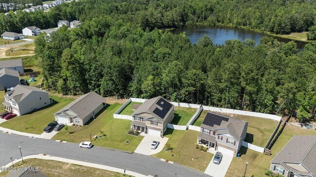 Building Photo - 280 Roberts Pl