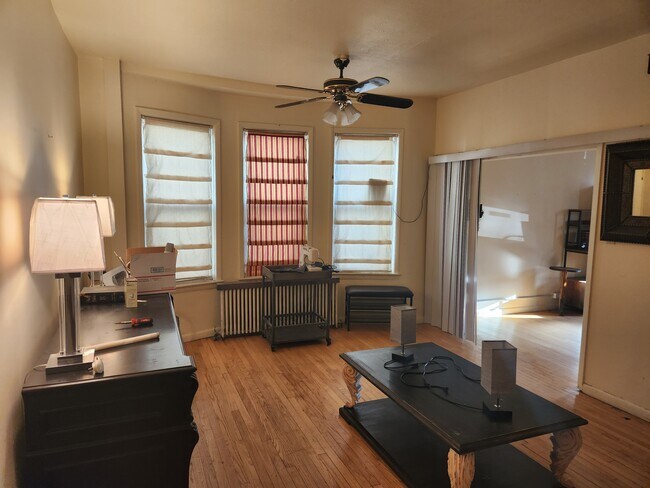 Foto del edificio - 154 Culver Ave