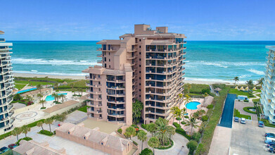 Building Photo - 530 Ocean Dr