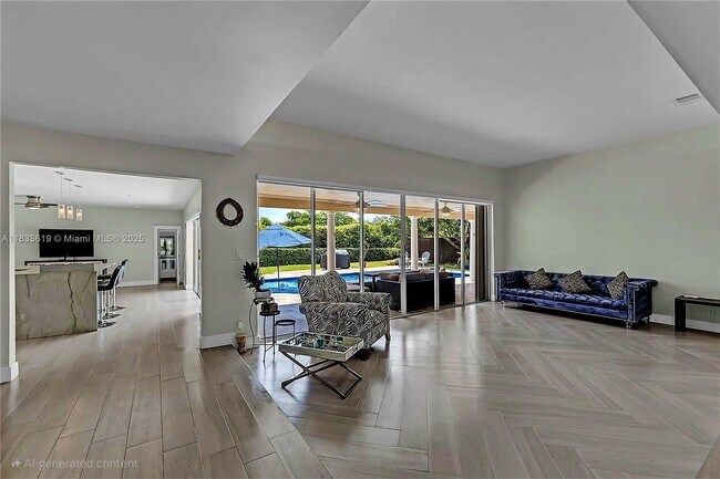 Building Photo - 1640 SW 67th Ave