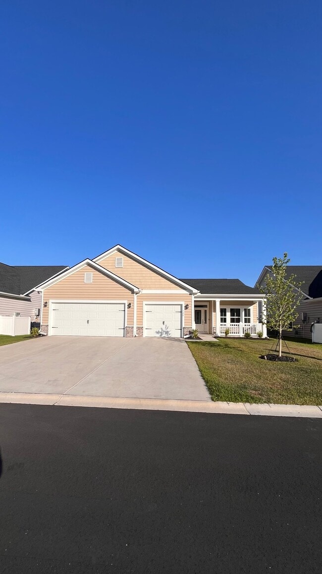 Photo - 728 Isle Verde Dr House