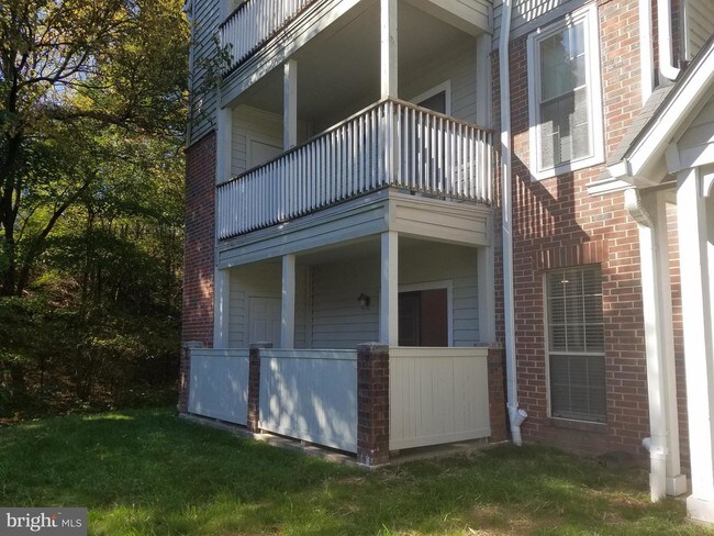 Building Photo - 3922 Penderview Dr