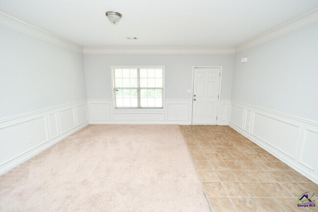 Building Photo - 114 Great Oak Way