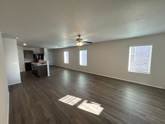 Foto del edificio - Three Bedroom | Two Bath Home in Barberry Court