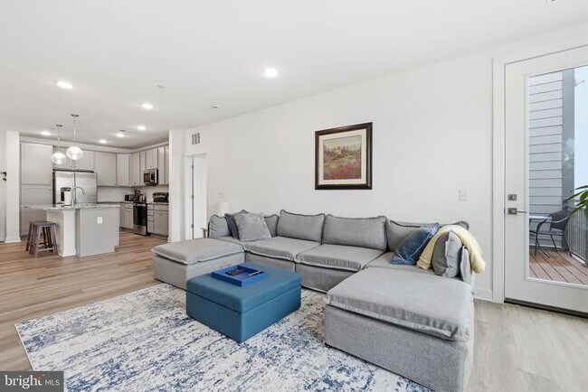 Building Photo - 21950 Garganey Ter