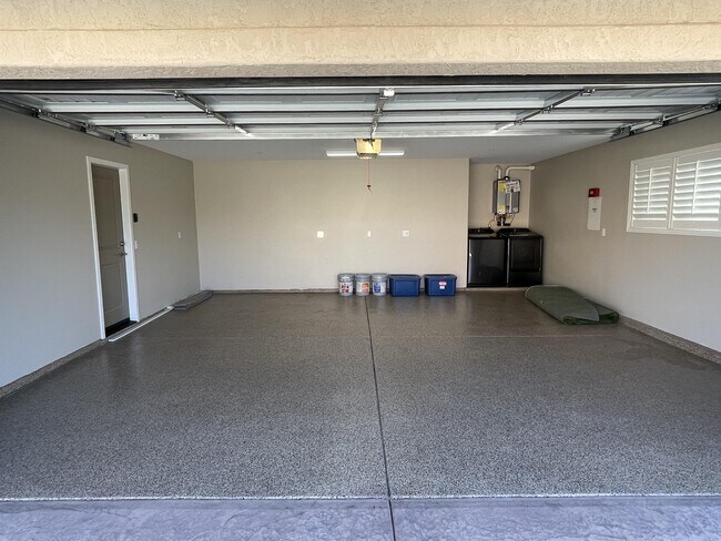 Building Photo - 8637 Fanita Dr