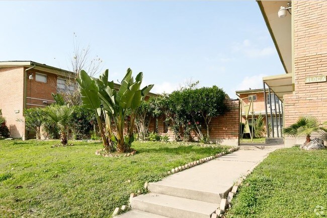 edificio - 3834 Glen Arbor Dr