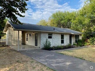 Building Photo - 3104 Birdwood Cir