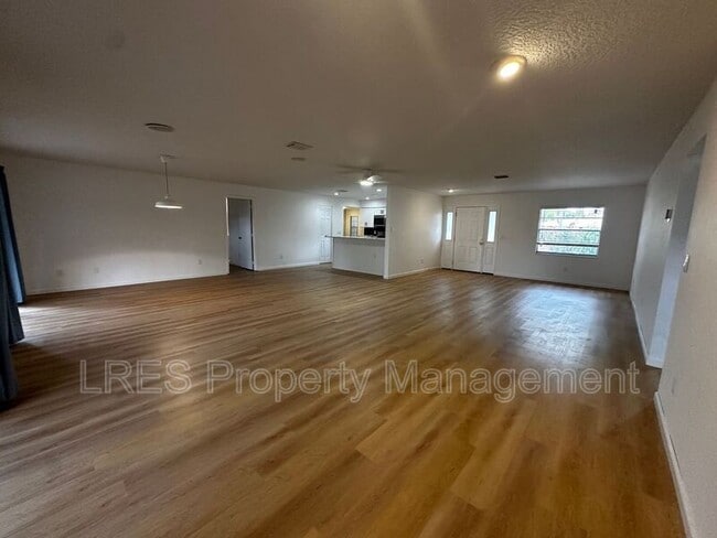 Foto del edificio - 10647 Deergrass Ln