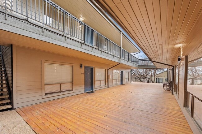 Foto del edificio - 908 Poplar St