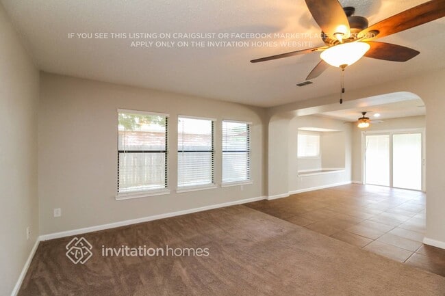 Building Photo - 2807 Custer Dr