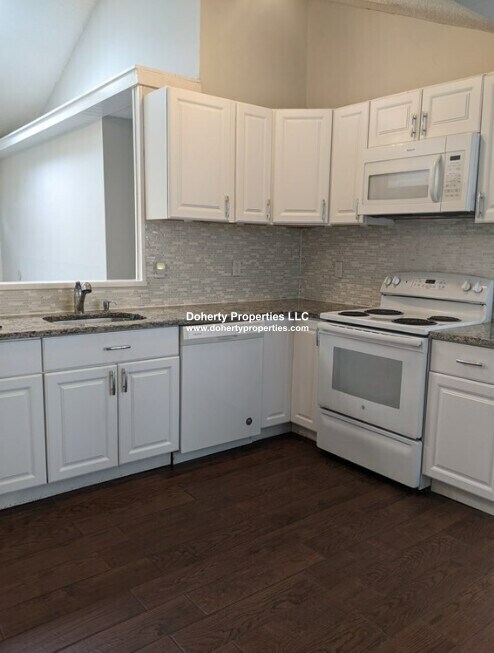 Foto del edificio - 9 Pillsbury Ave