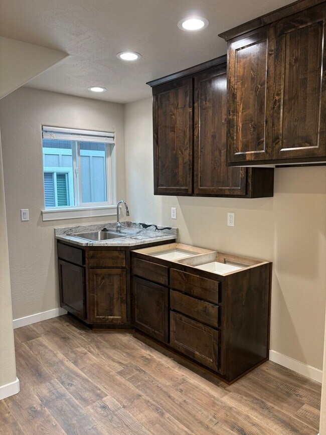 Foto del edificio - 7861 Houston Lp