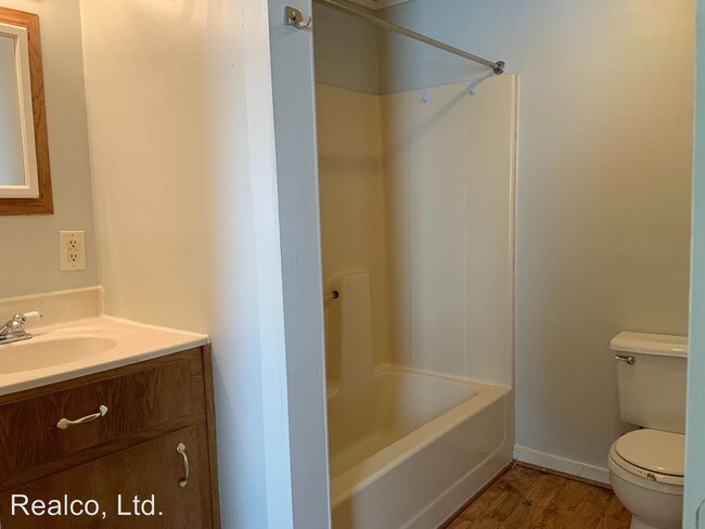 Building Photo - 3 br, 1.5 bath House - 618 Sweitzer Street