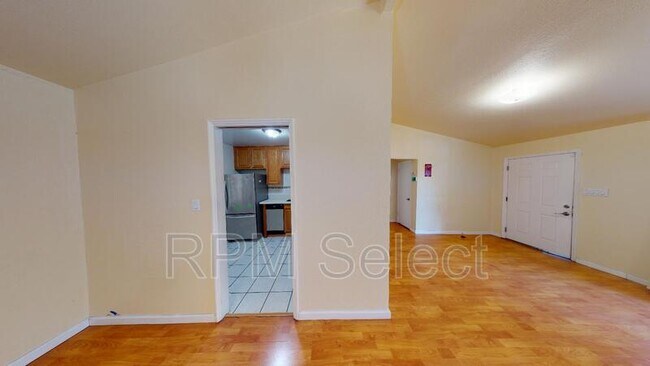 Foto del edificio - 2071 Sunshine Dr